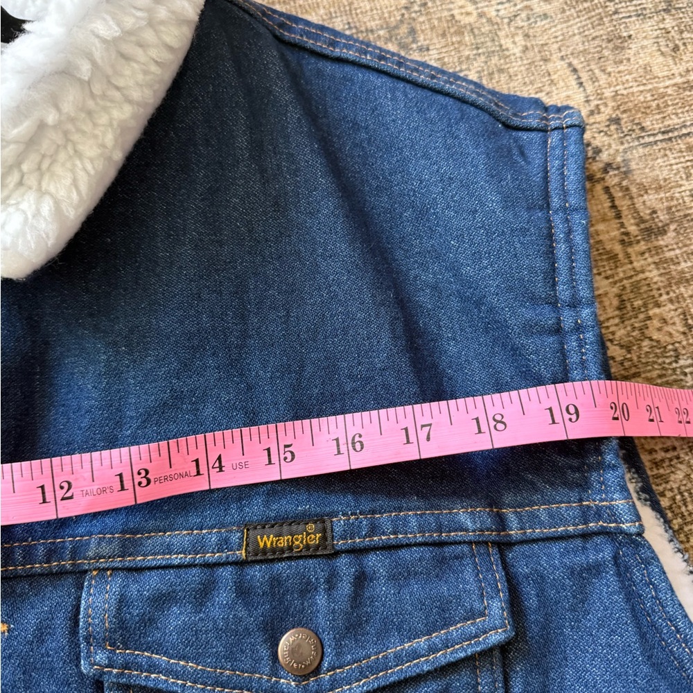 Vintage Wrangler Denim Sherpa-Lined Vest - Picture 8 of 9